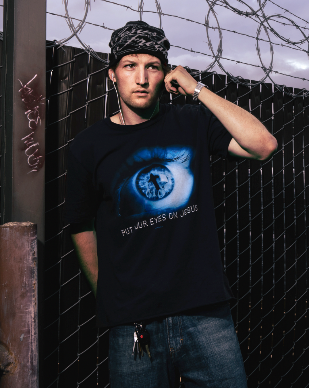 Eyes On Jesus Cropped Tee