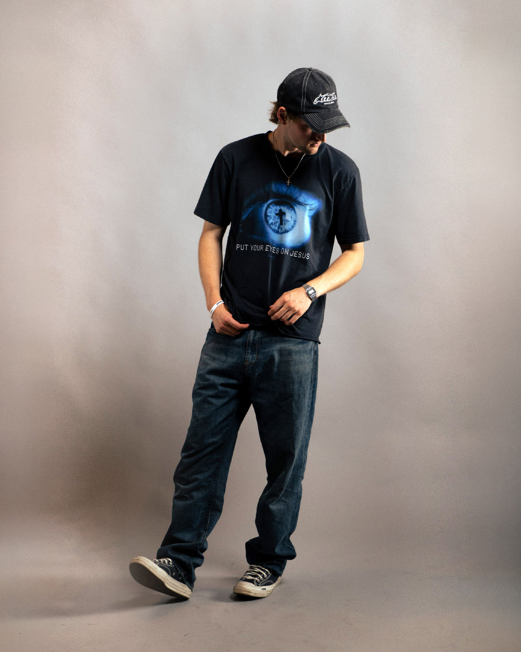 Eyes On Jesus Cropped Tee