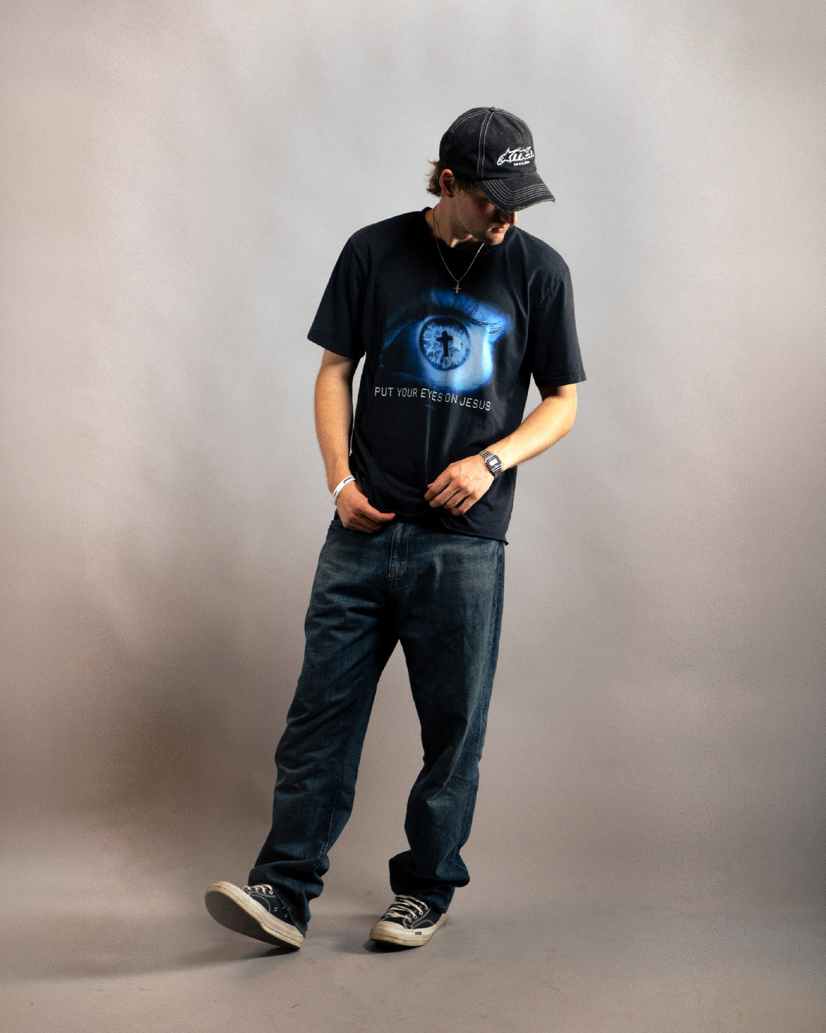 Eyes On Jesus Cropped Tee